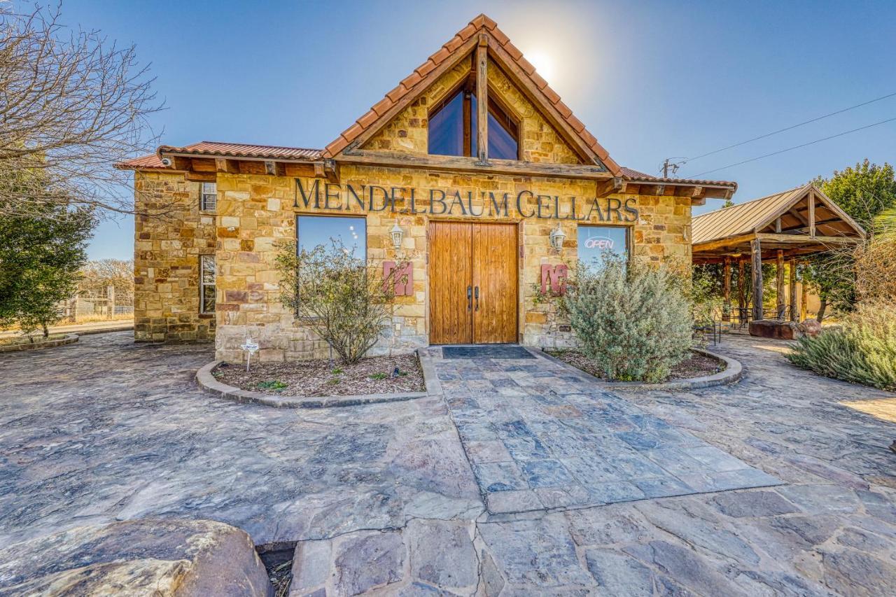 The Plum @ Mendelbaum Winery Guest Cabins Villa Fredericksburg Exterior foto
