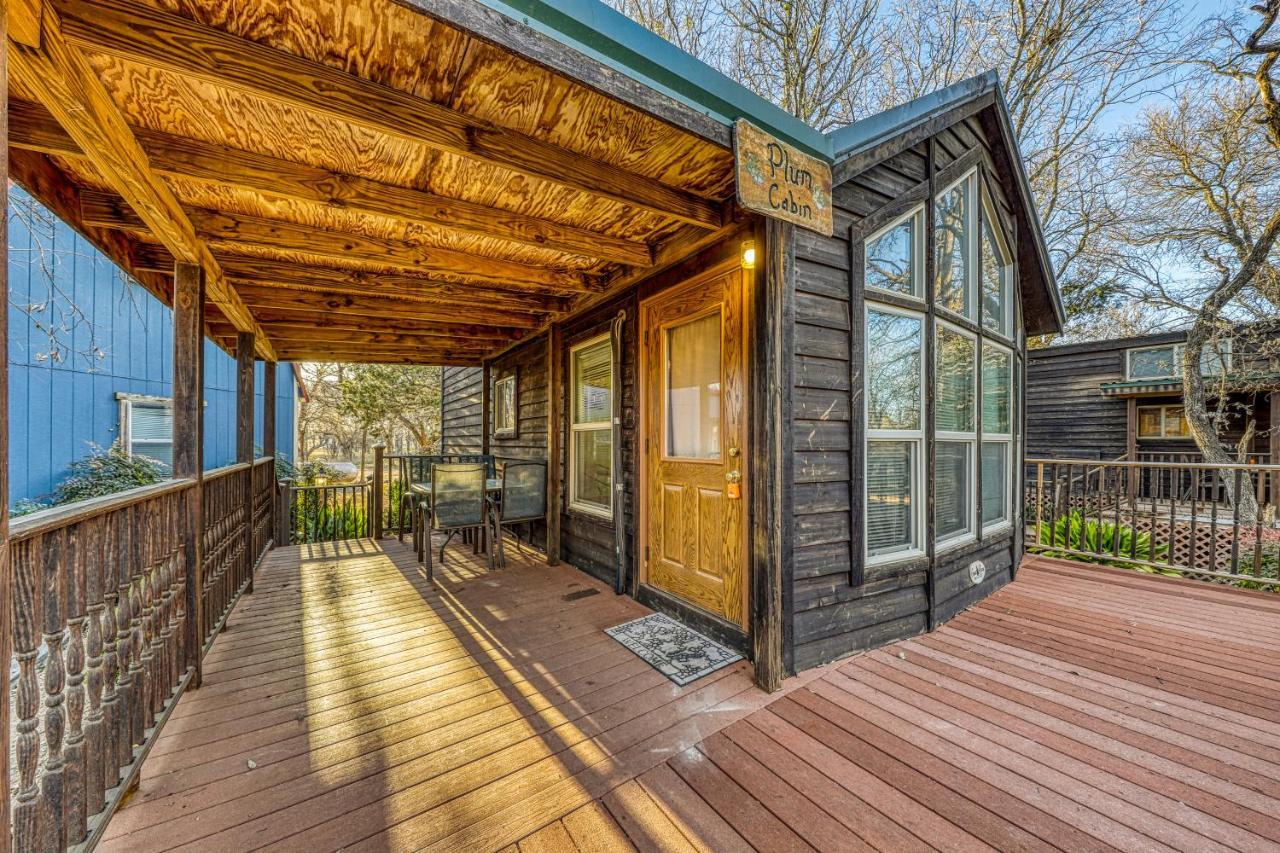 The Plum @ Mendelbaum Winery Guest Cabins Villa Fredericksburg Exterior foto